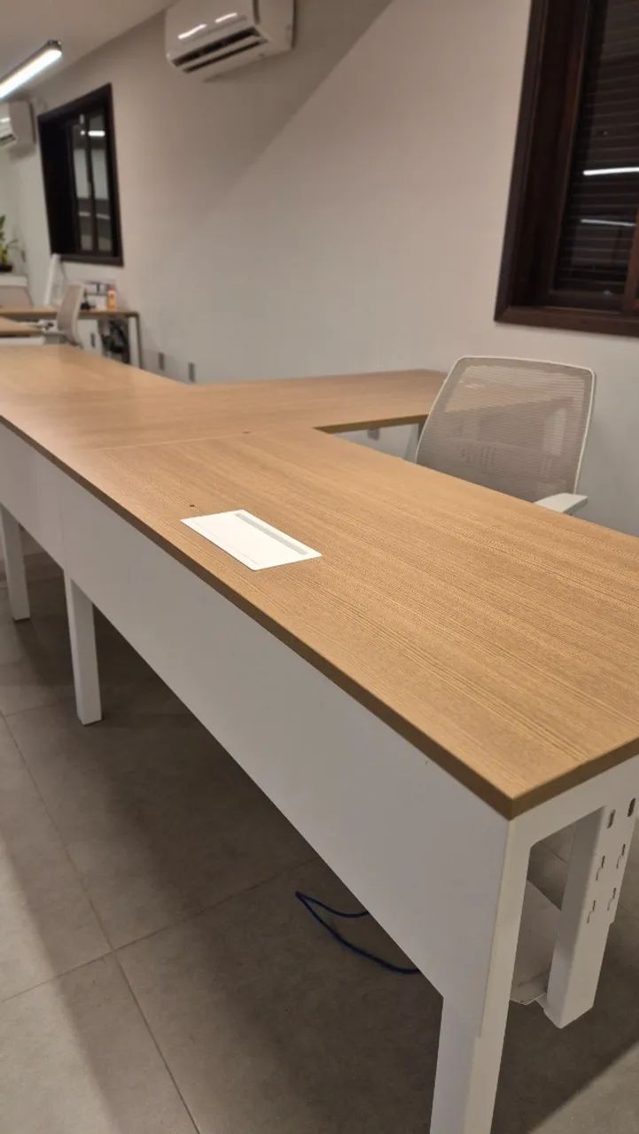 Conjunto de Mesa de Escritório Modular em Formato "T" - Marelli - Foto 2