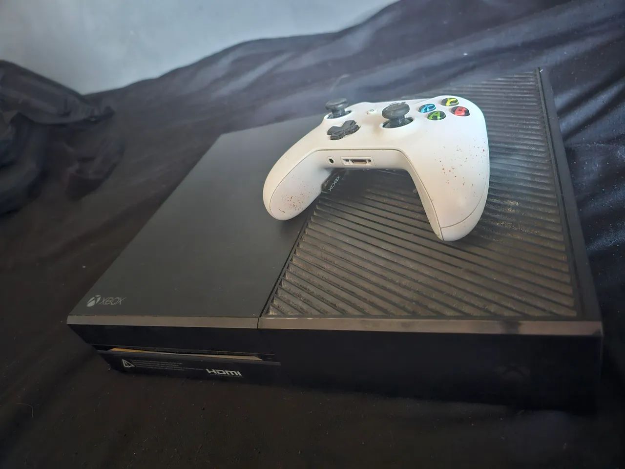 Xbox One com controle profissional da visual controles.