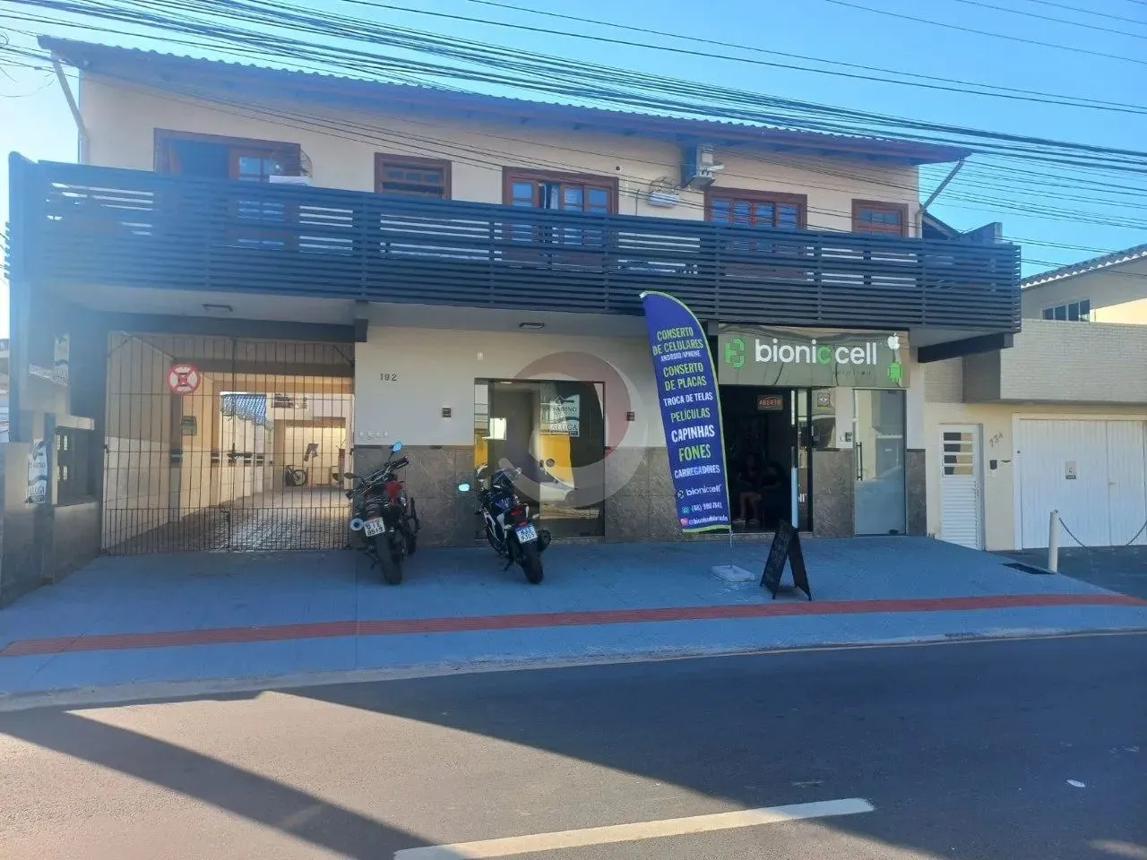 Sala Comercial-Próximo ao passeio pedra branca