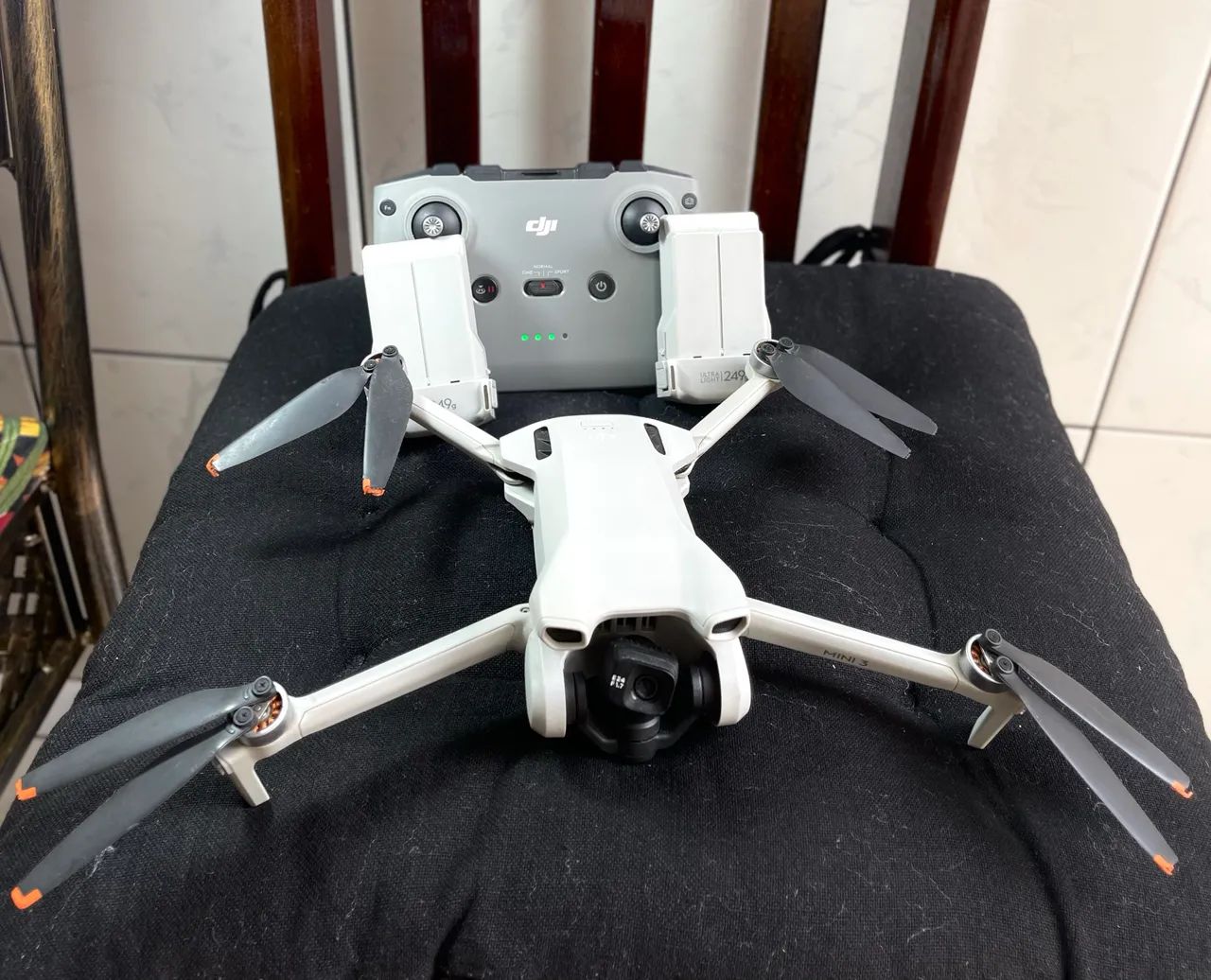 ? DRONE DJI MINI 3 - 4K - ESTADO DE NOVO E COMPLETO! - Foto 2