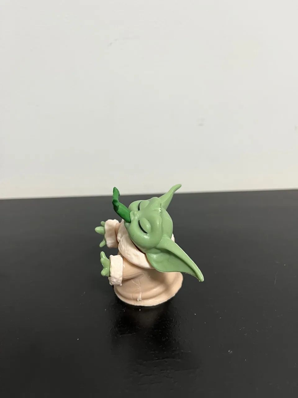 Boneco Colecionável Baby Yoda