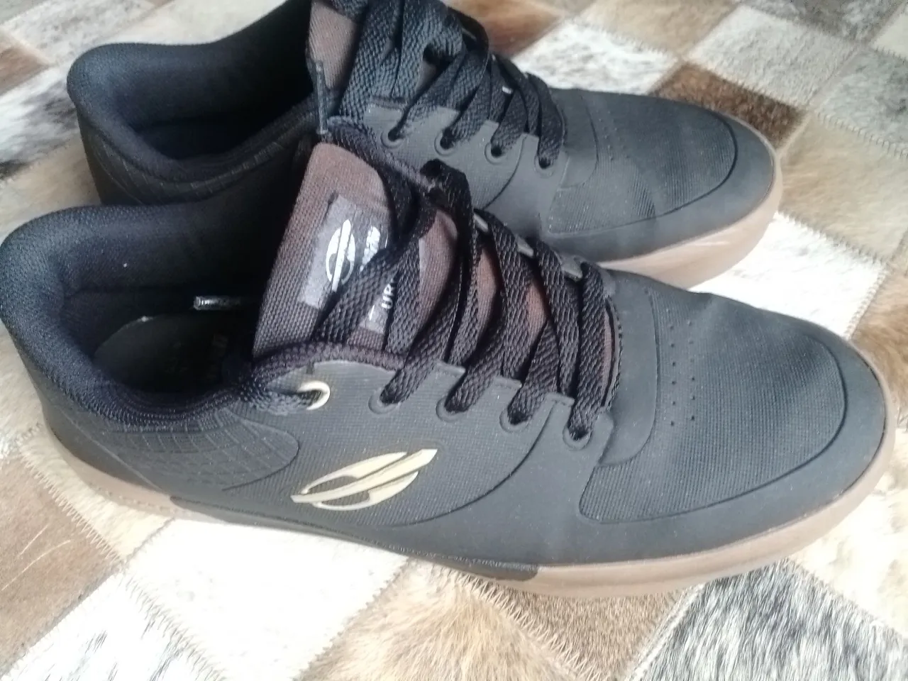 Tênis Urbano Preto M O R M A I