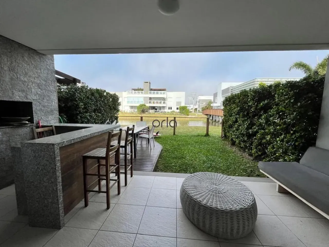 Apartamento com 02 dormitórios à venda em Xangri-lá - Condomínio Rossi Atlântida REF: