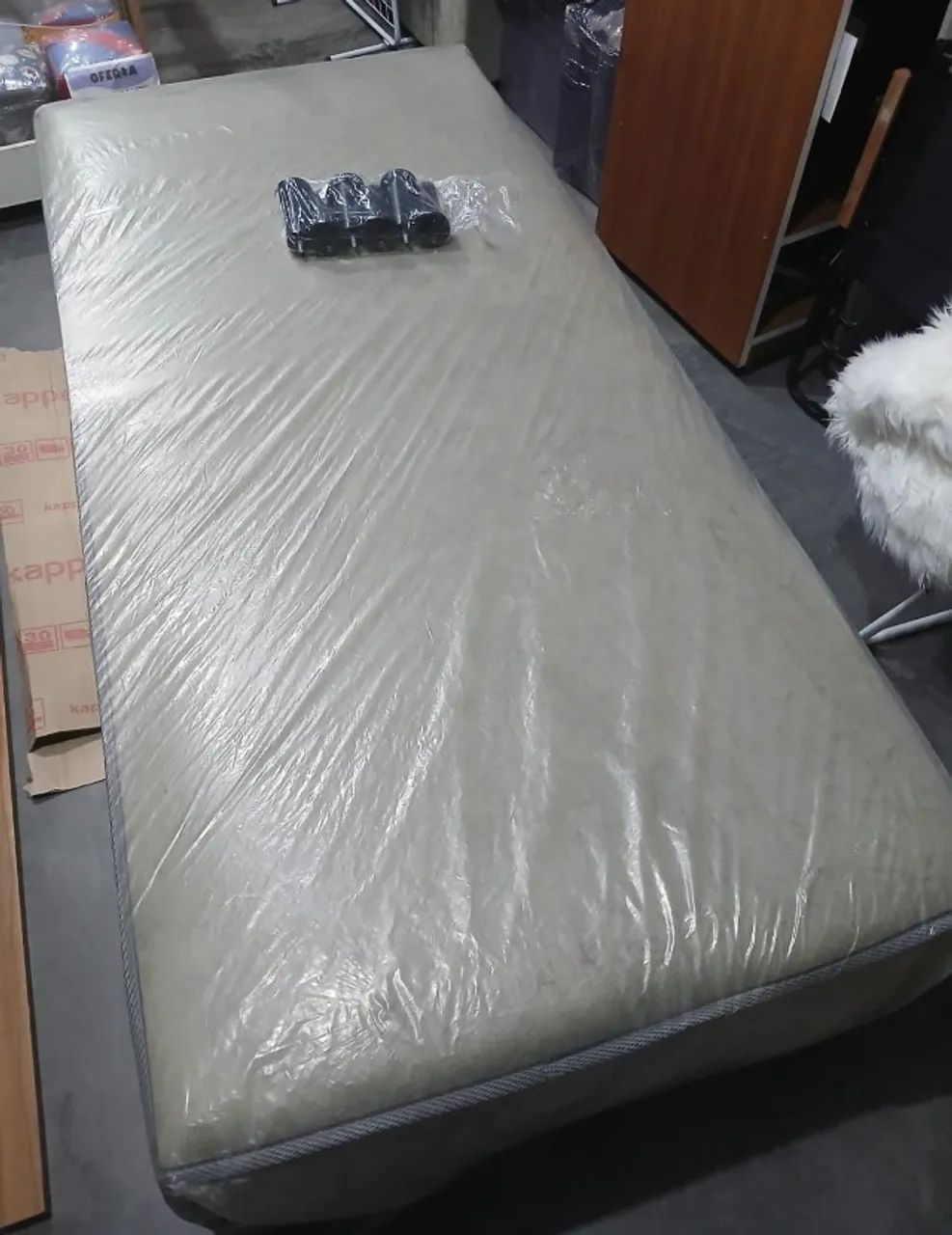 CAMA SOLTEIRO DE ESPUMA NOVA R$400 ENTREGA GRÁTIS - Foto 4