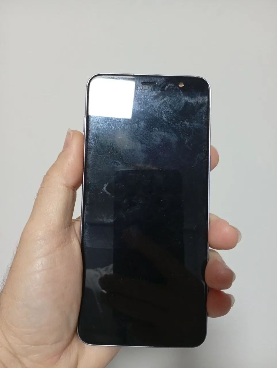 Vendo Samsung J8 em perfeito estado de conservação. Completo.