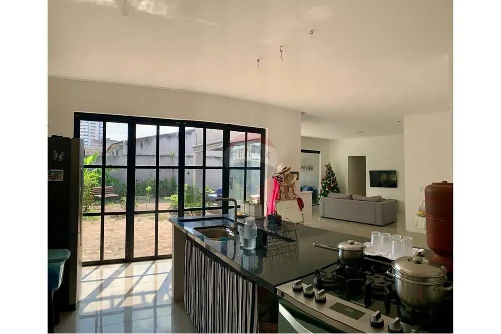 "Casa Comercial de Destaque no Bairro Farol" - Foto 2