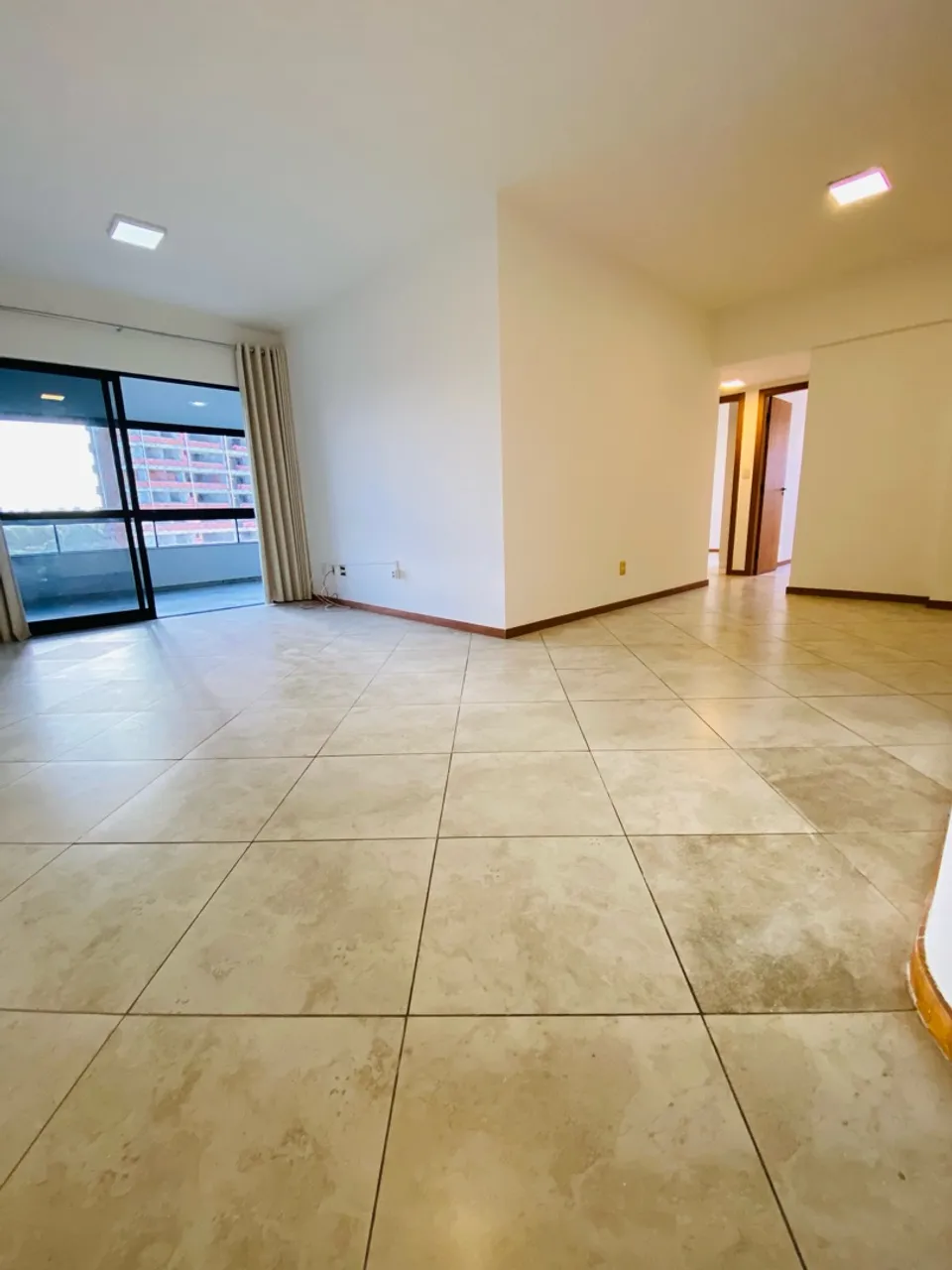 Exclusivo Pituba 3 Suítes Andar Alto Vista Livre Conforto & Segurança