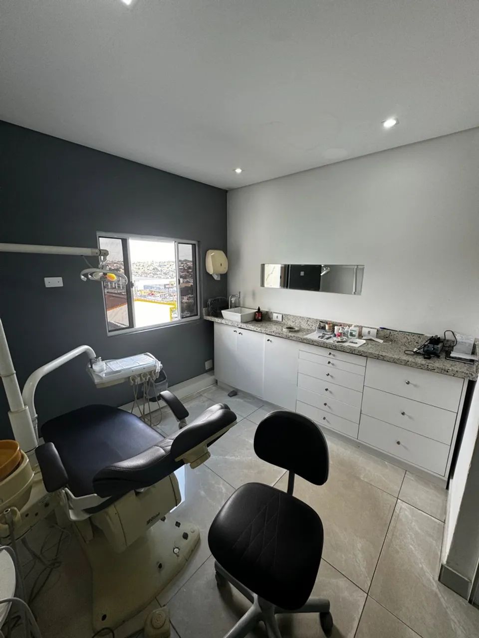 Clínica odontológica a venda 
