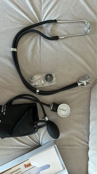 Esfigmanometro e estetoscopio  - Foto 2