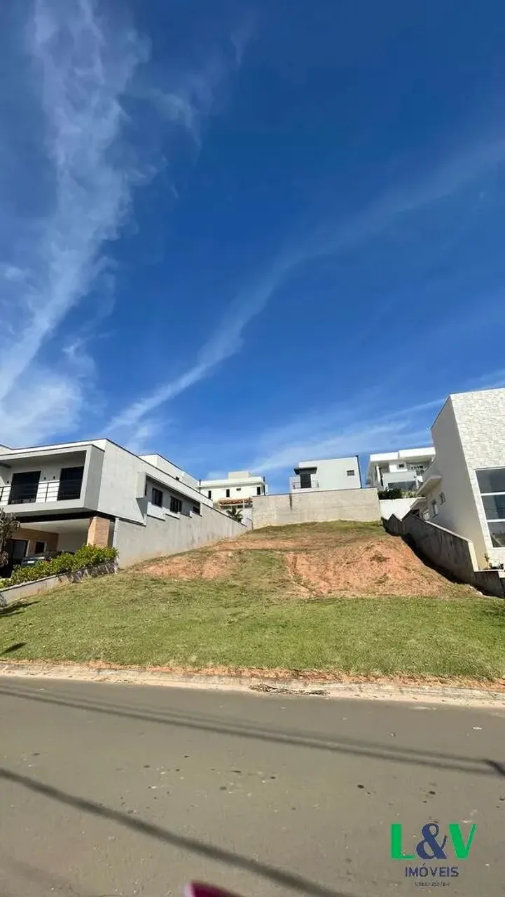 Terreno à venda no Condomínio Santa Isabel - Louveira - SP