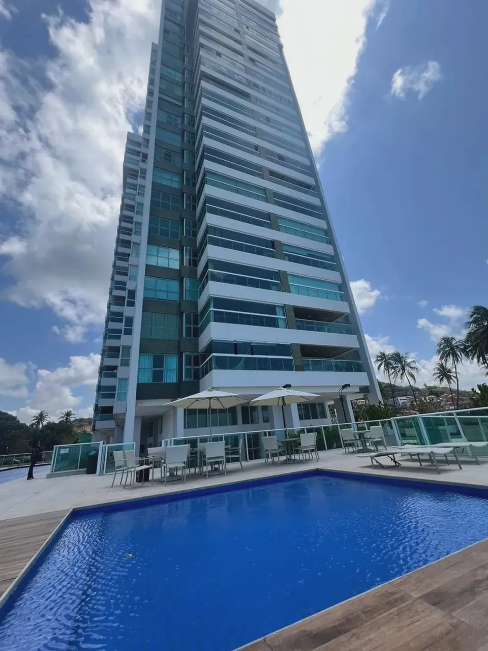 Viva o Pé na Areia! Apartamento Mobiliado de Alto Padrão em Guaxuma