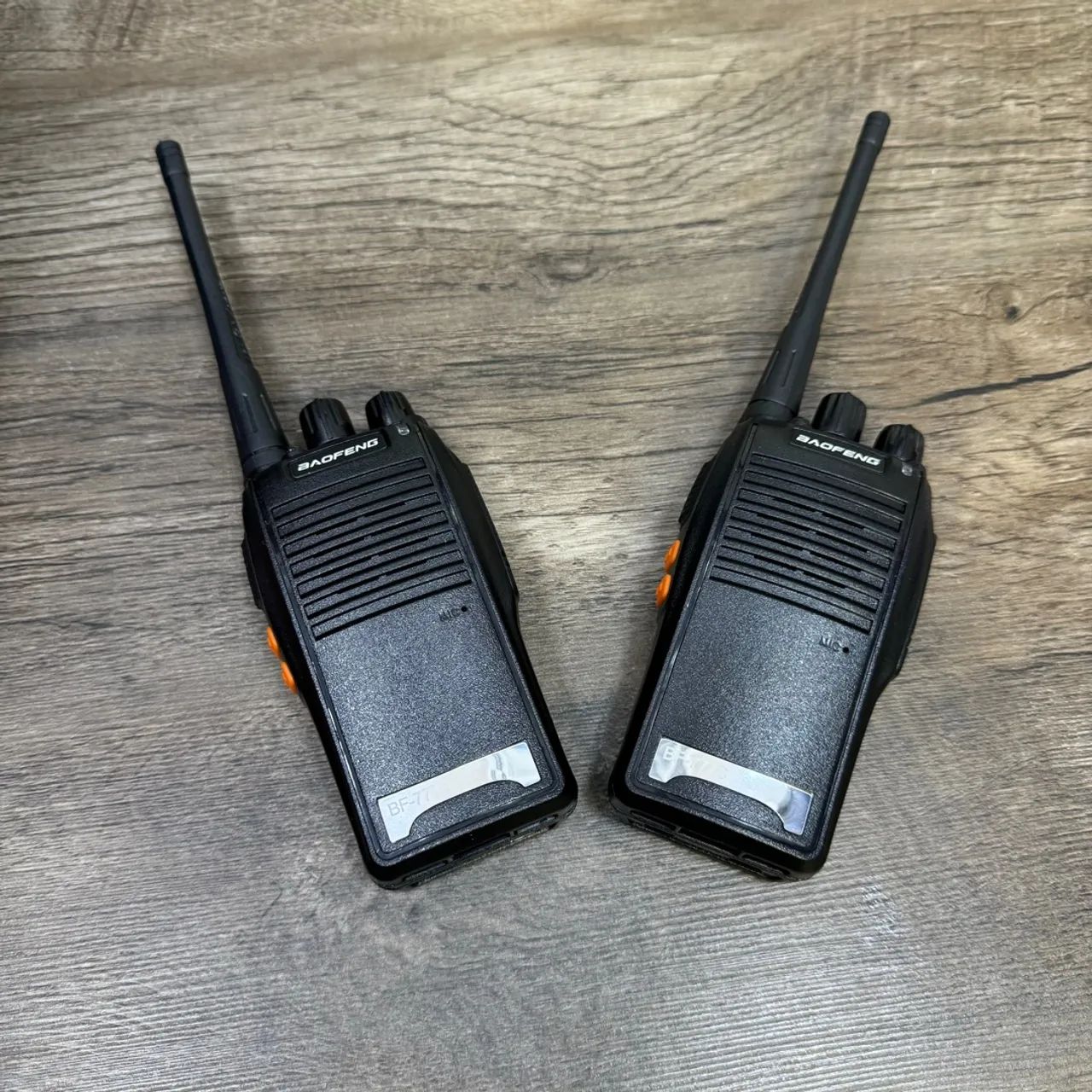 Par de Walkie Talkies Baofeng Rádio Comunicador -Novo