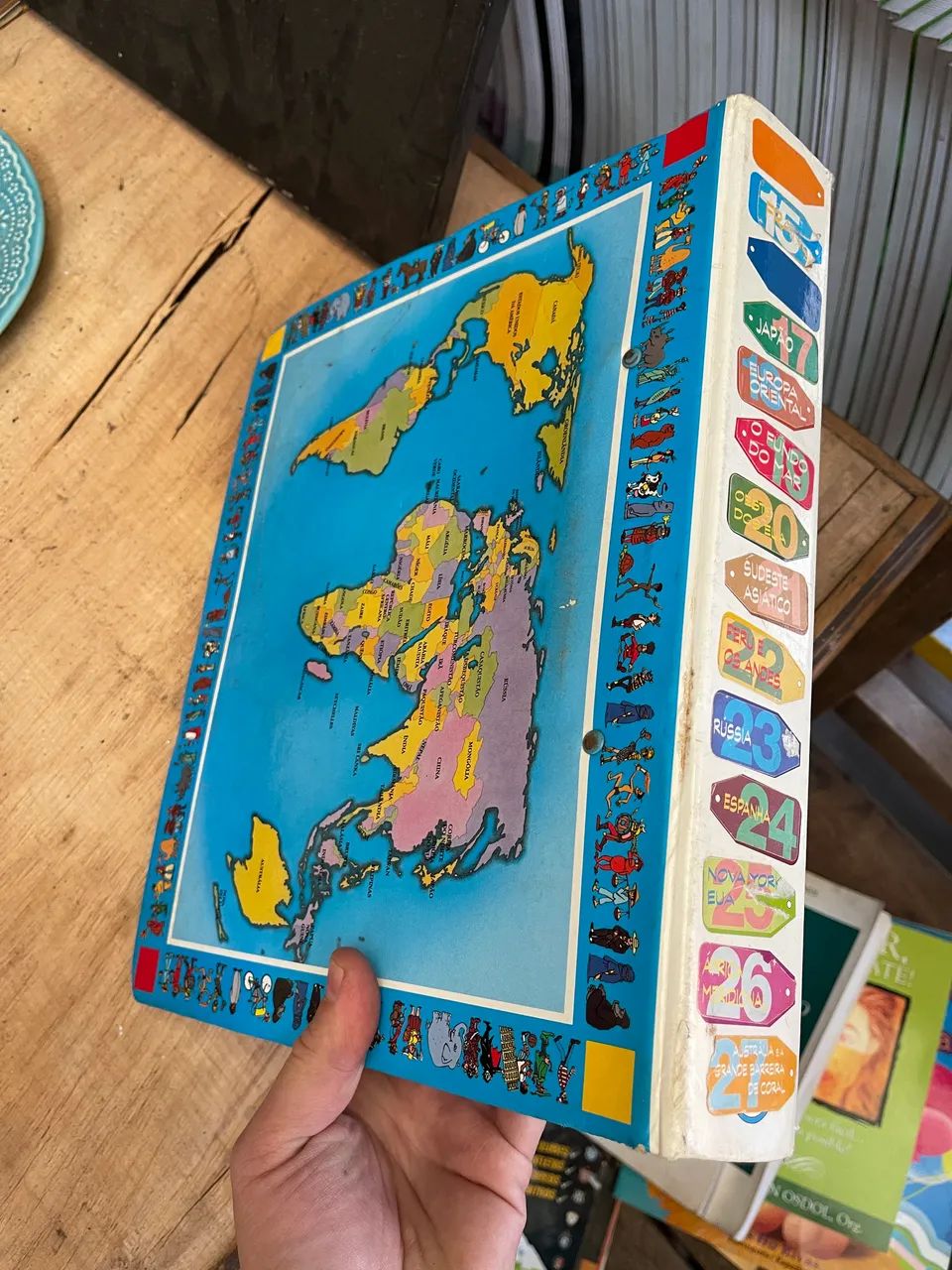 O mundo de wally coleção fichário onde está o Wally volumes - Foto 4