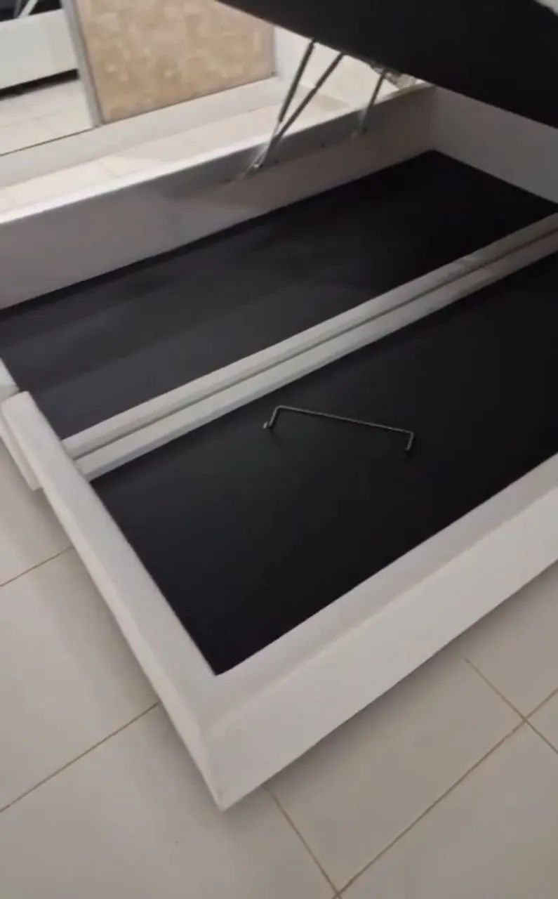 Vendo Box BAÚ Queen Size 