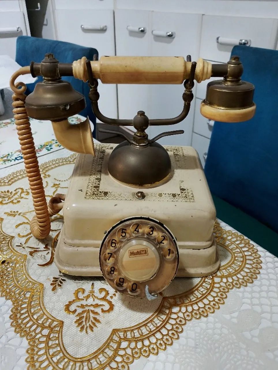 Telefone antigo relíquia 