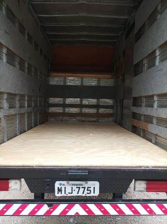 Caminhão Iveco Daily Cabine Dupla 55c16 Baú - Foto 3
