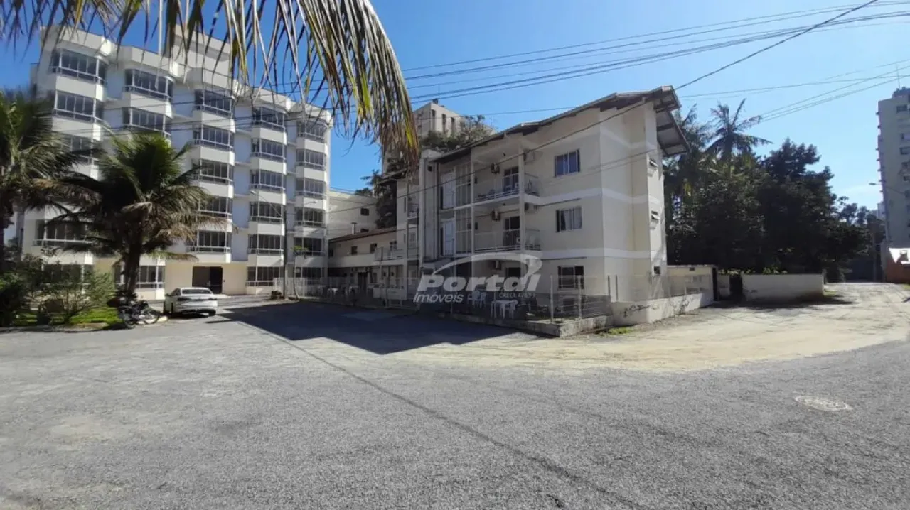 Apartamento disponível para locação no bairro Vila Nova, em Blumenau/SC.