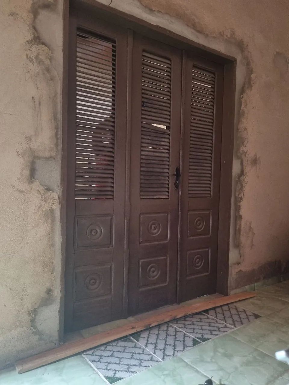 PORTA DE MADEIRA (CAMARÃO)