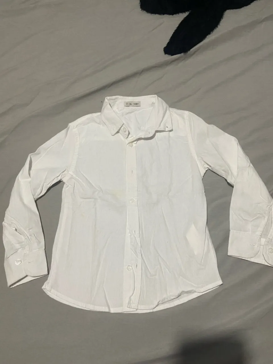 Camisa social infantil branca e camisa com colete