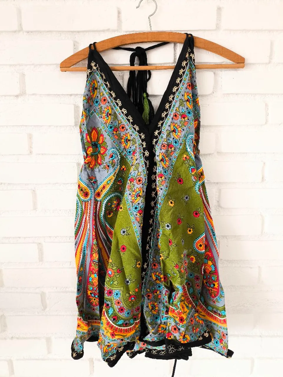Vestido curto tipo indiano ajustável