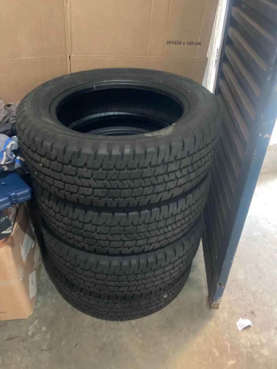 Pneu 205/60 R 16 - Foto 3