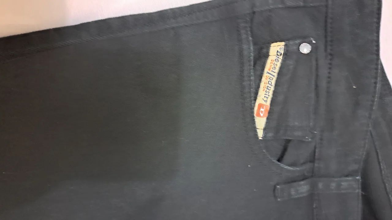 Calça Jeans Diesel feminina Preta - Foto 2