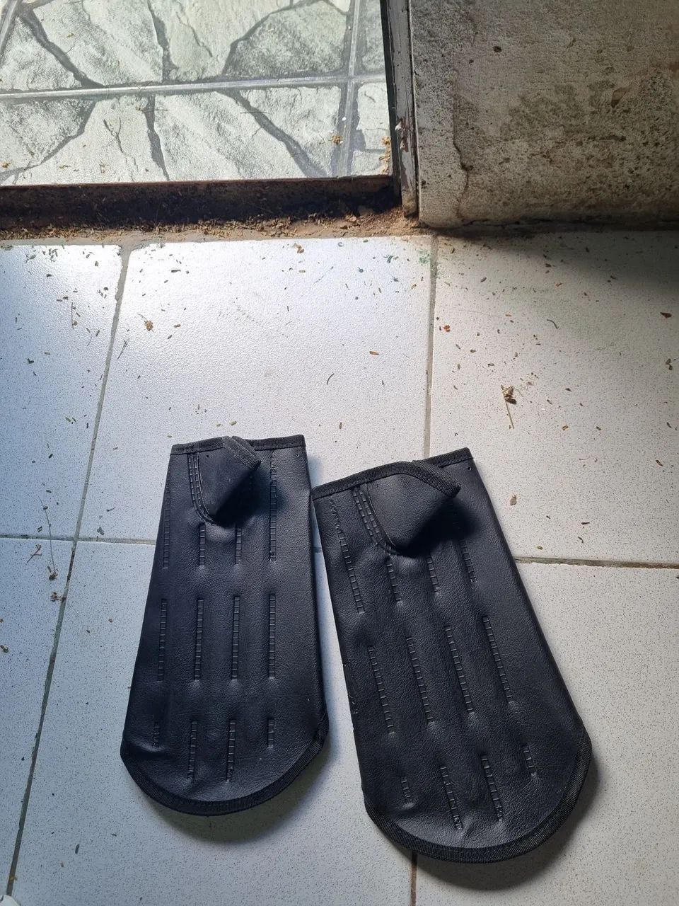 Conjunto para Cavalo: Manta, perneira e Gibao de couro  - Foto 4