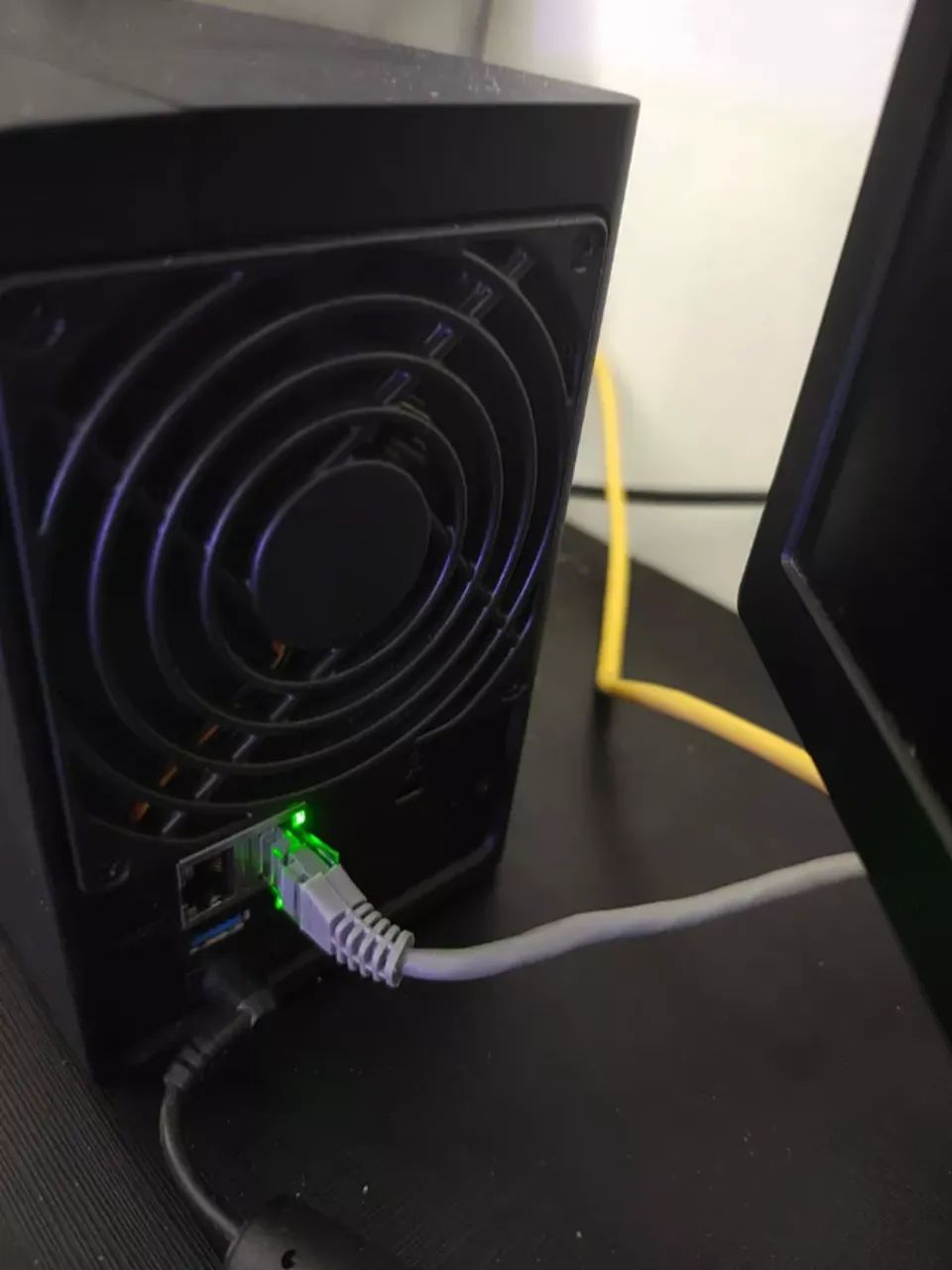 Servidor Nas Synology Ds224+ Com 2 Baias + 16tb - Aceito Troca Macbook - Foto 6