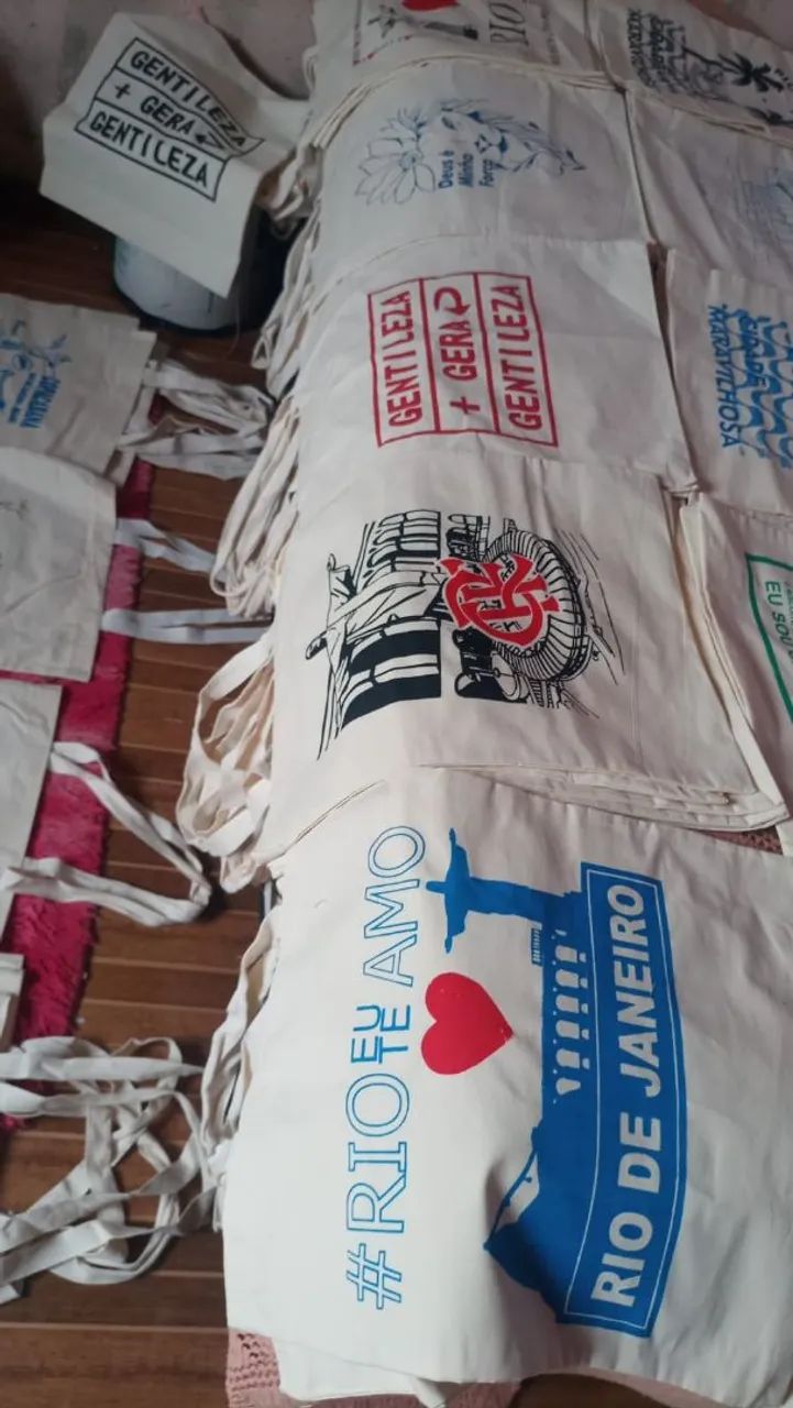 Atacado de ecobag 50 peças ,venham ganhar dinheiro com as queridinhas do momento  - Foto 2
