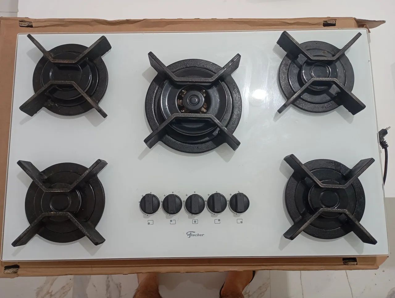 Cooktop Branco a gás tripla chama com acendimento automático 