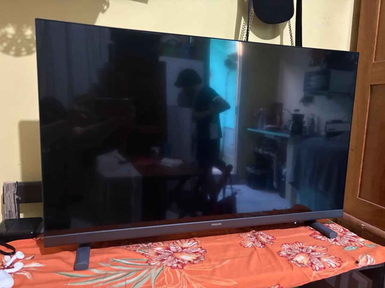 Tv Philips 32 polegadas nunca usada - Foto 2