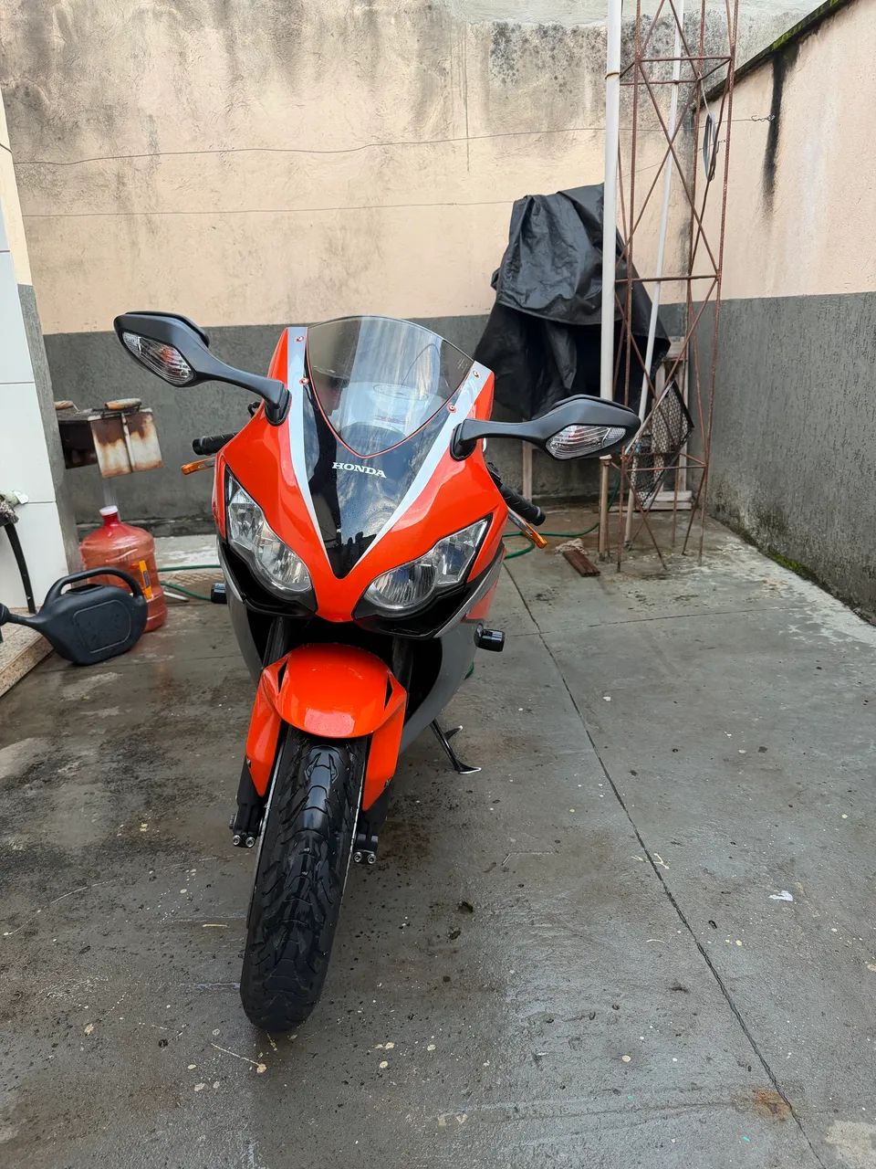 CBR muito conservada