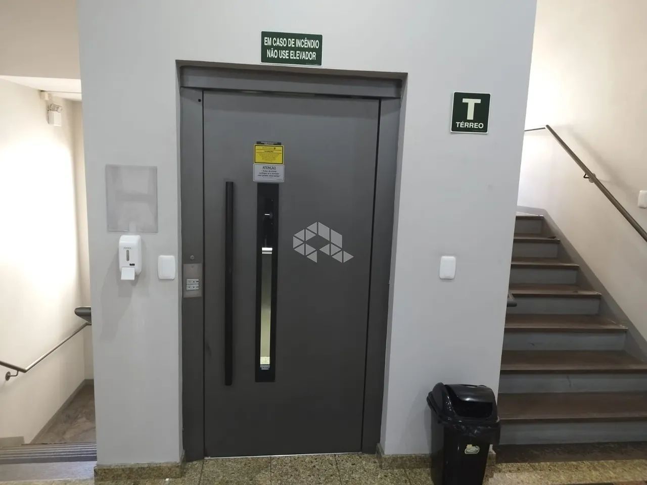 Sala comercial no centro da cidade! - Foto 4