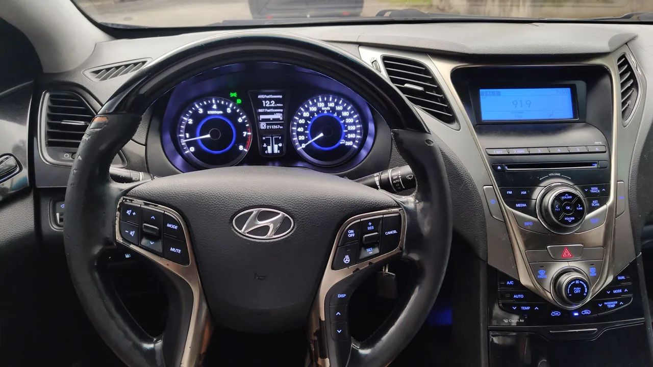 Hyundai Azera 2012