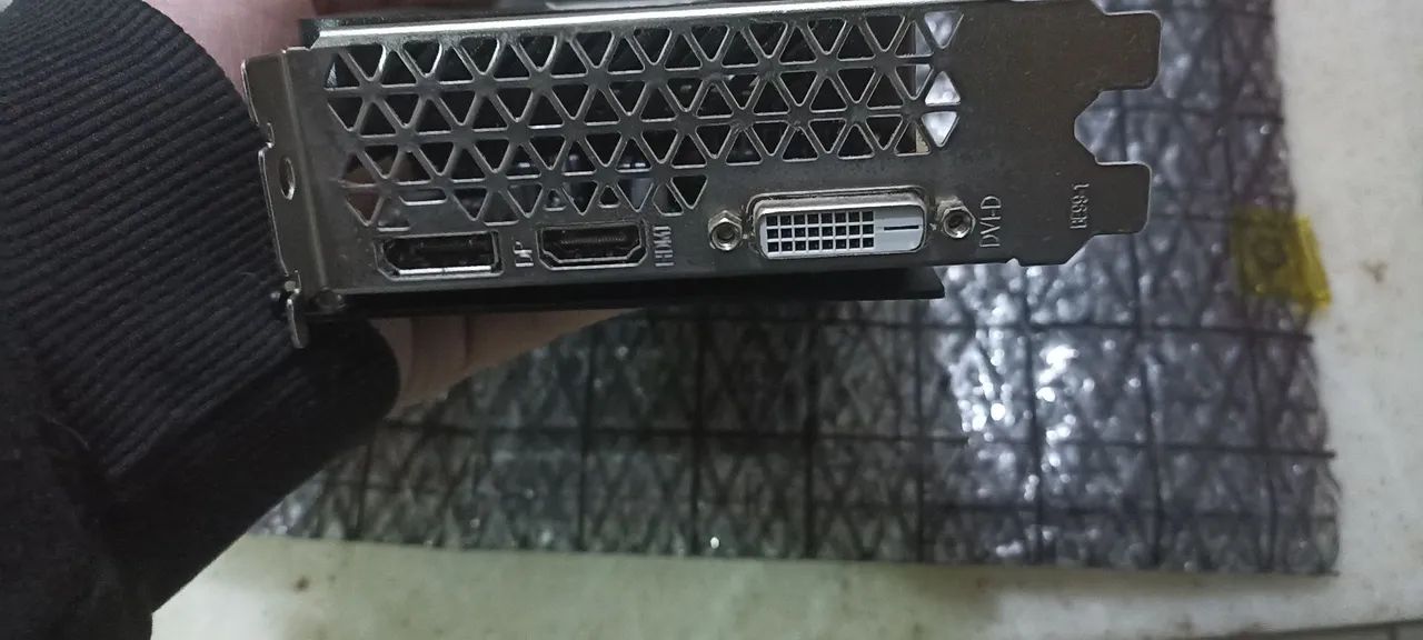 Placa de Video Rx550 4GB - Foto 4