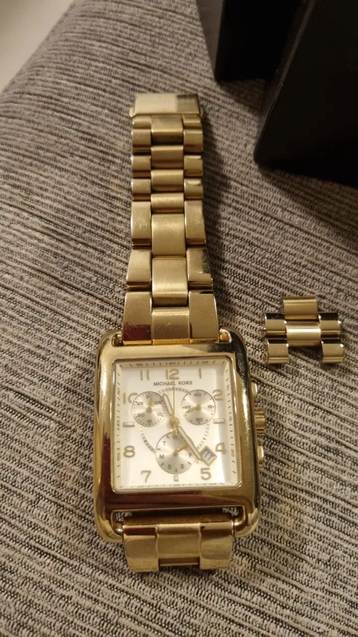 Vendo relógio Michael Kors Muito Novo - Foto 4