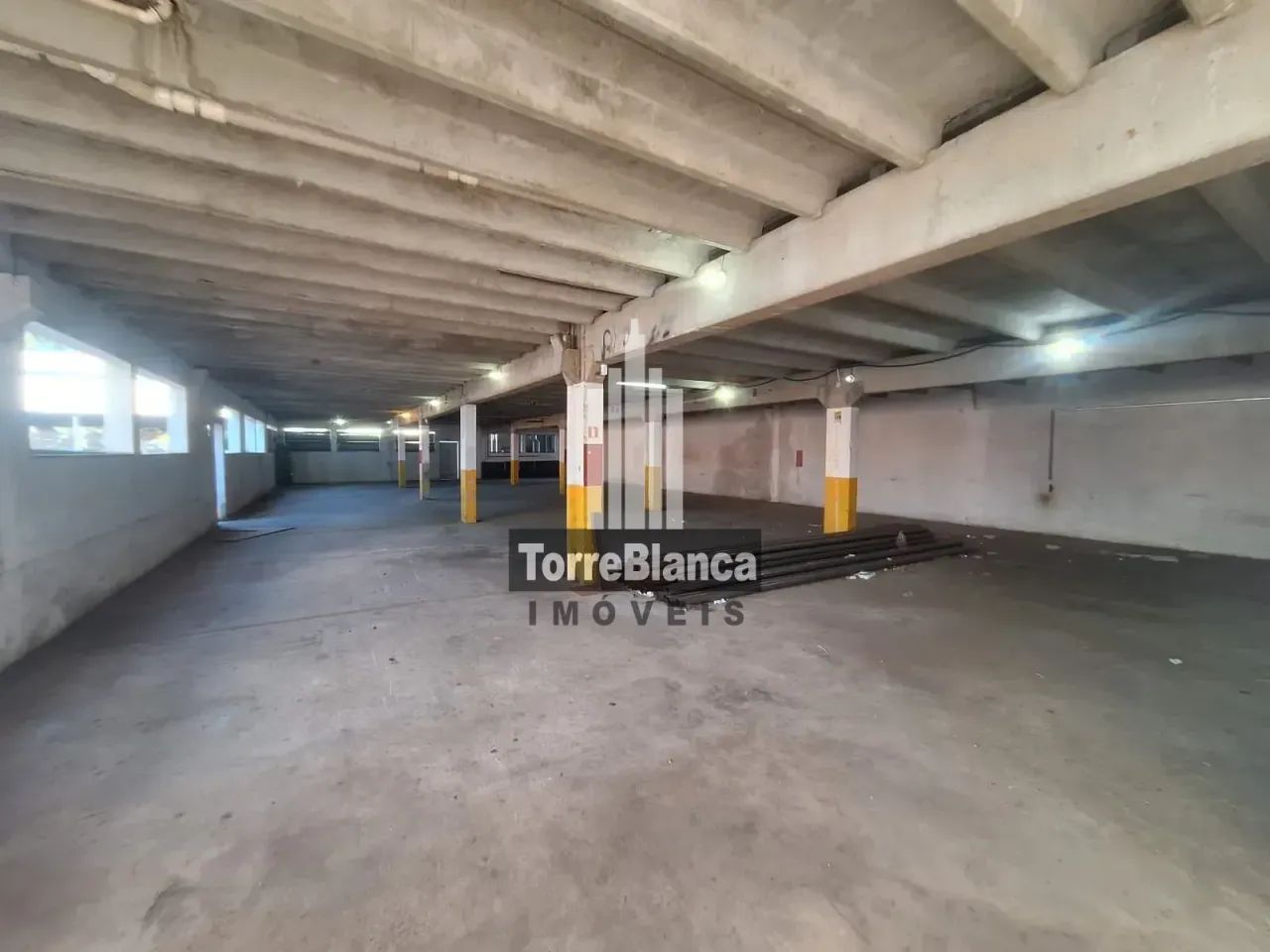 Galpão / Barracão para locação, 1100 m², 5 salas, 4 banheiros, Estacionamento com 20 vagas - Foto 19
