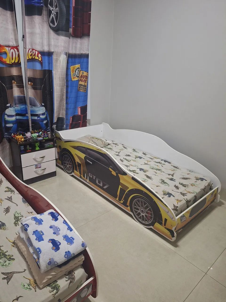 Vende-se camas com colchão  - Foto 3