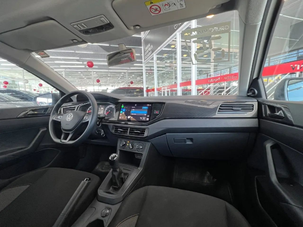 Volkswagen Polo Track 1.0 Flex 12V 5p, foto 9 de 18