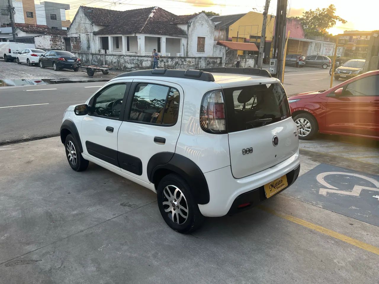 Fiat Uno WAY 1.4 EVO Fire Flex 8V 5P 2016 - Foto 4