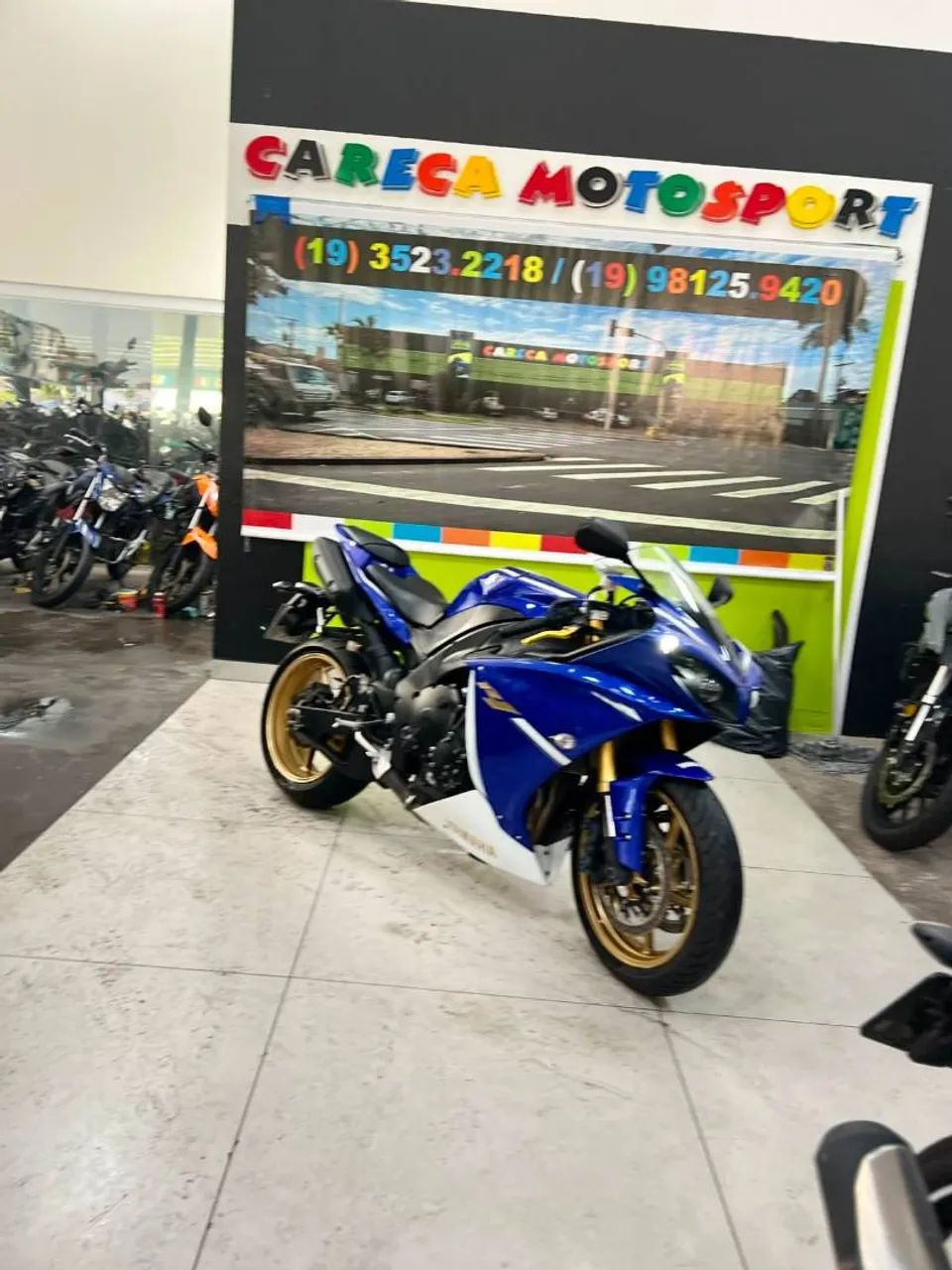 YAMAHA YZF R1