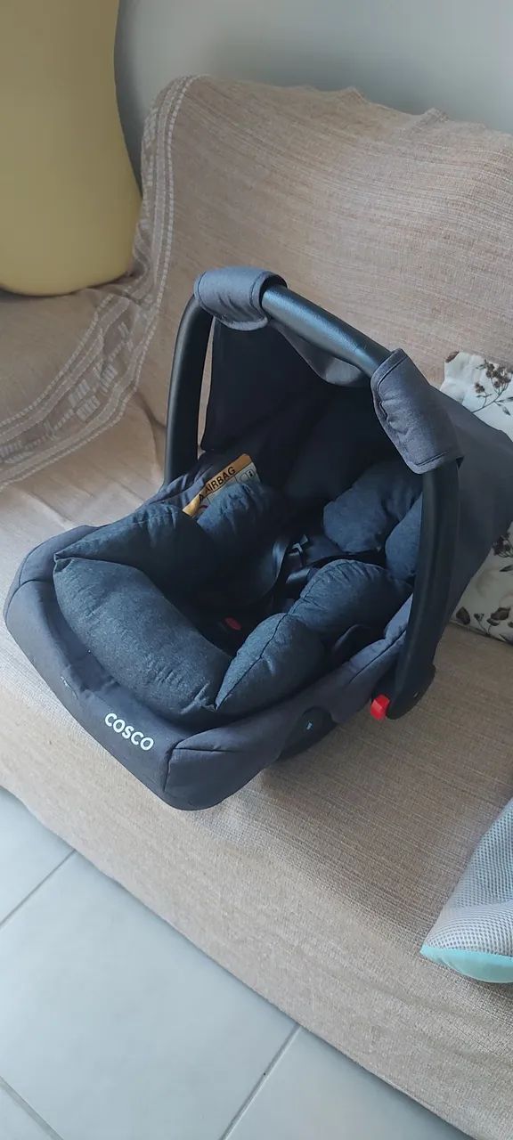 Carrinho de bebê. E bebê conforto Cosco  - Foto 5