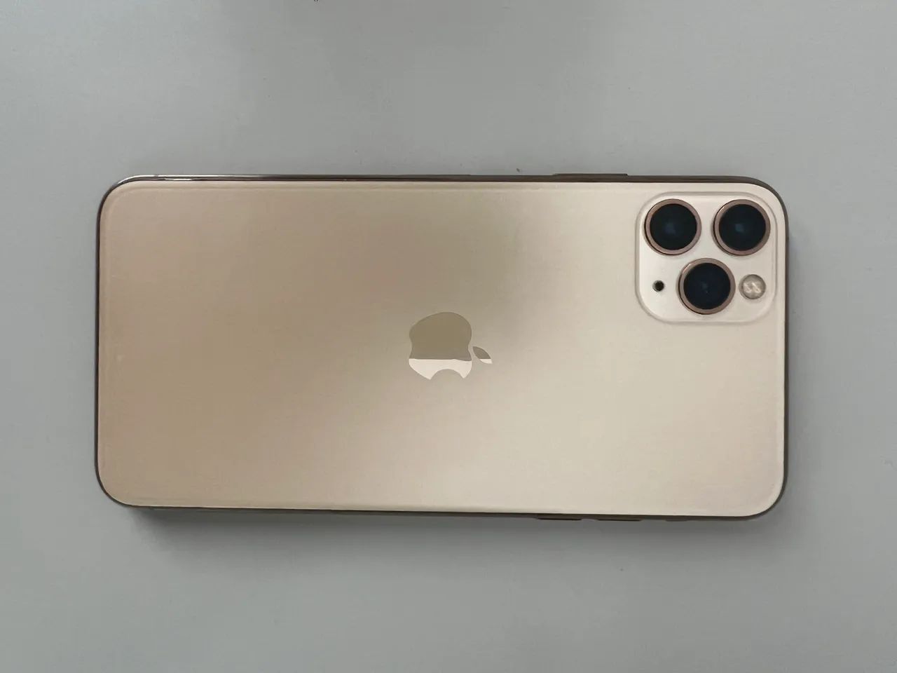 Vendo iPhone 11 Pro Max - Foto 2