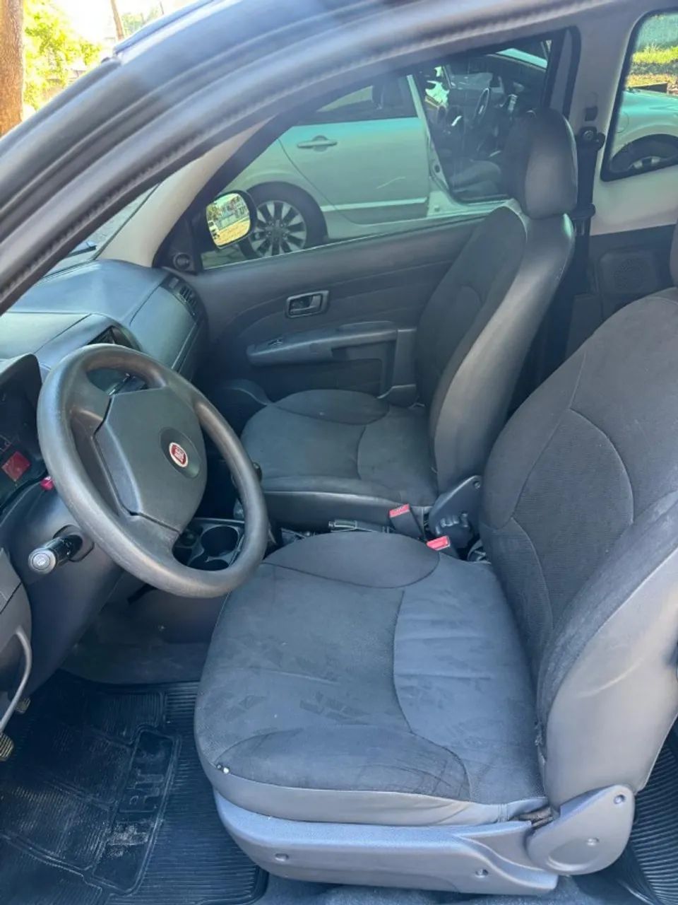 Fiat Strada Working Celeb.1.4 Fire Flex 8V CD 2012 - Foto 5