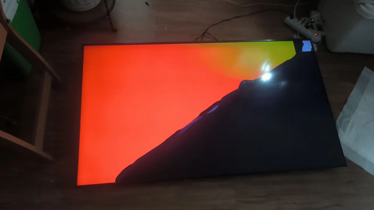 Tv smart Samsung tela de cristal 50 polegadas / placas e som em perfeito estado, - Foto 2