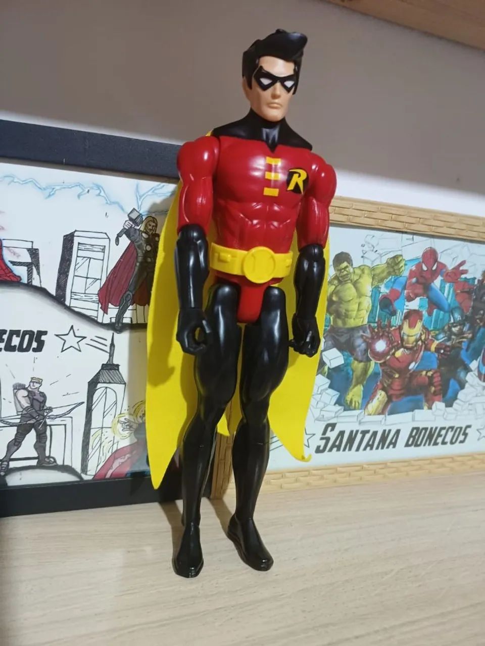 Robin 30 cm original marca Hasbro  - Foto 4