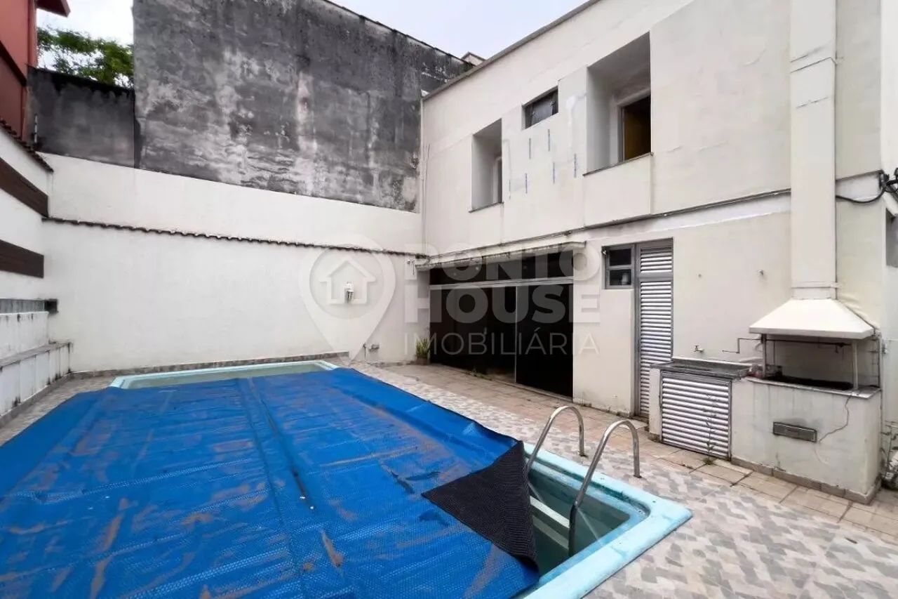 Sobrado á venda na Vila Mariana com 5 quartos, 2 suítes e 5 vagas