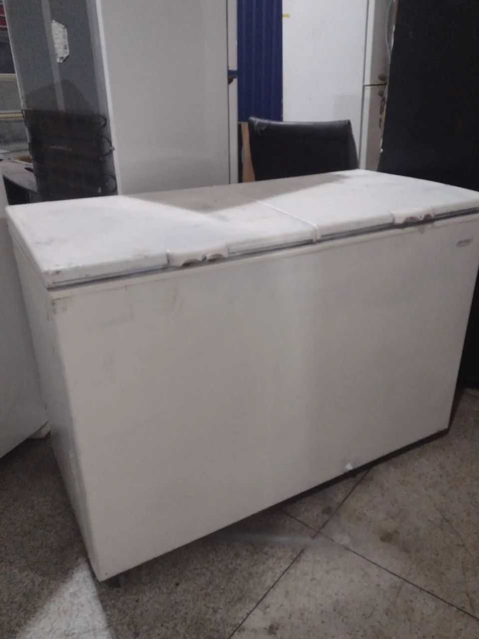Freezer horizontal duas tampas funcionando perfeitamente 1300 - Foto 4