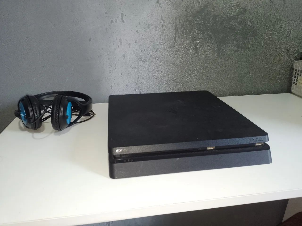 Vendo PS4 SLIM