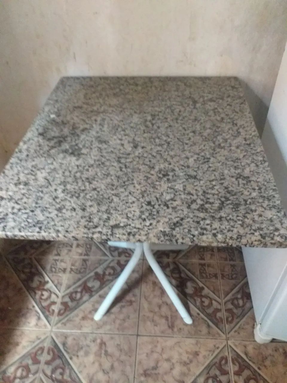 Mesa granito